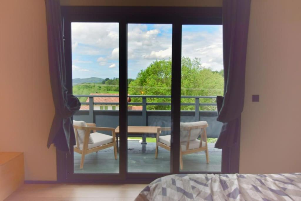 Appartement Vue Montagnes - Mendibil Zugarramurdi Ngoại thất bức ảnh